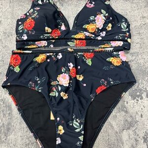 Floral Black Women's Swim Set